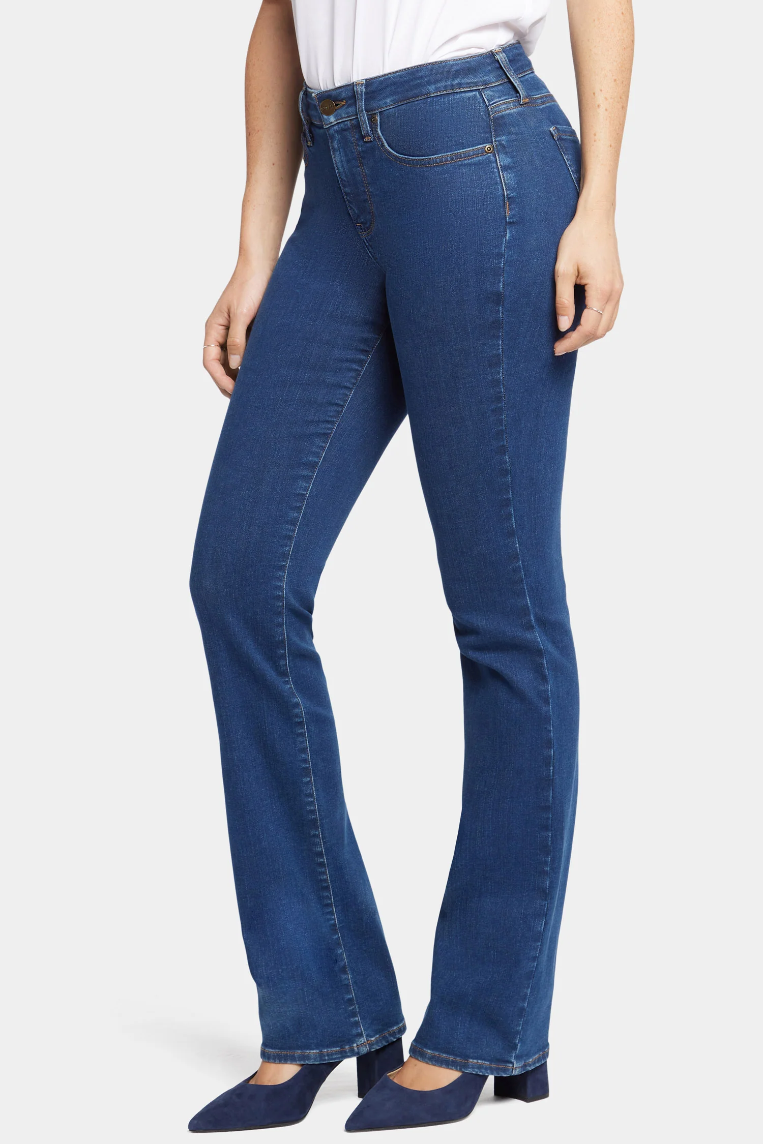 Barbara Bootcut Jeans In Petite - Quinn - Image 3