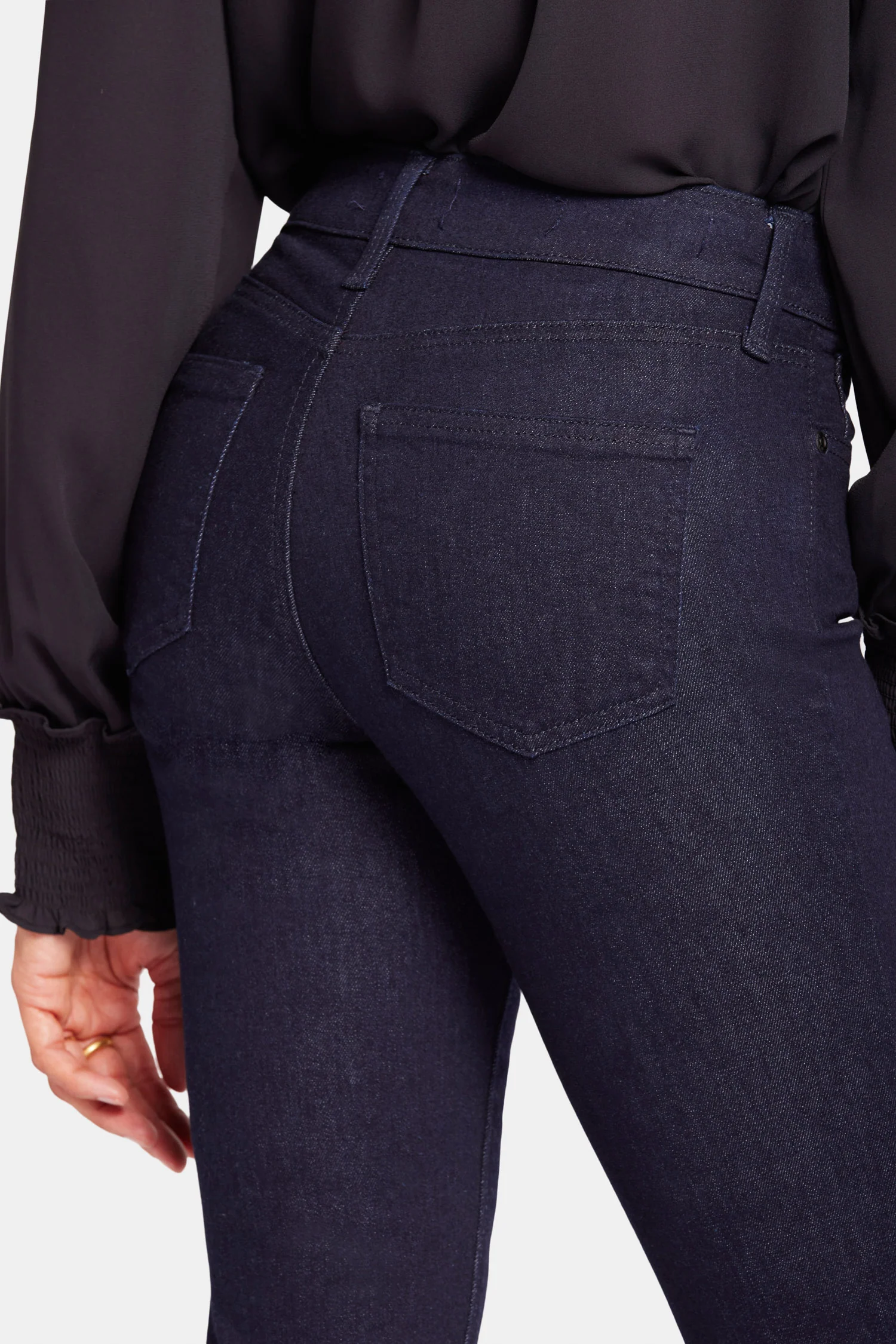 Barbara Bootcut Jeans In Petite - Rinse - Image 6