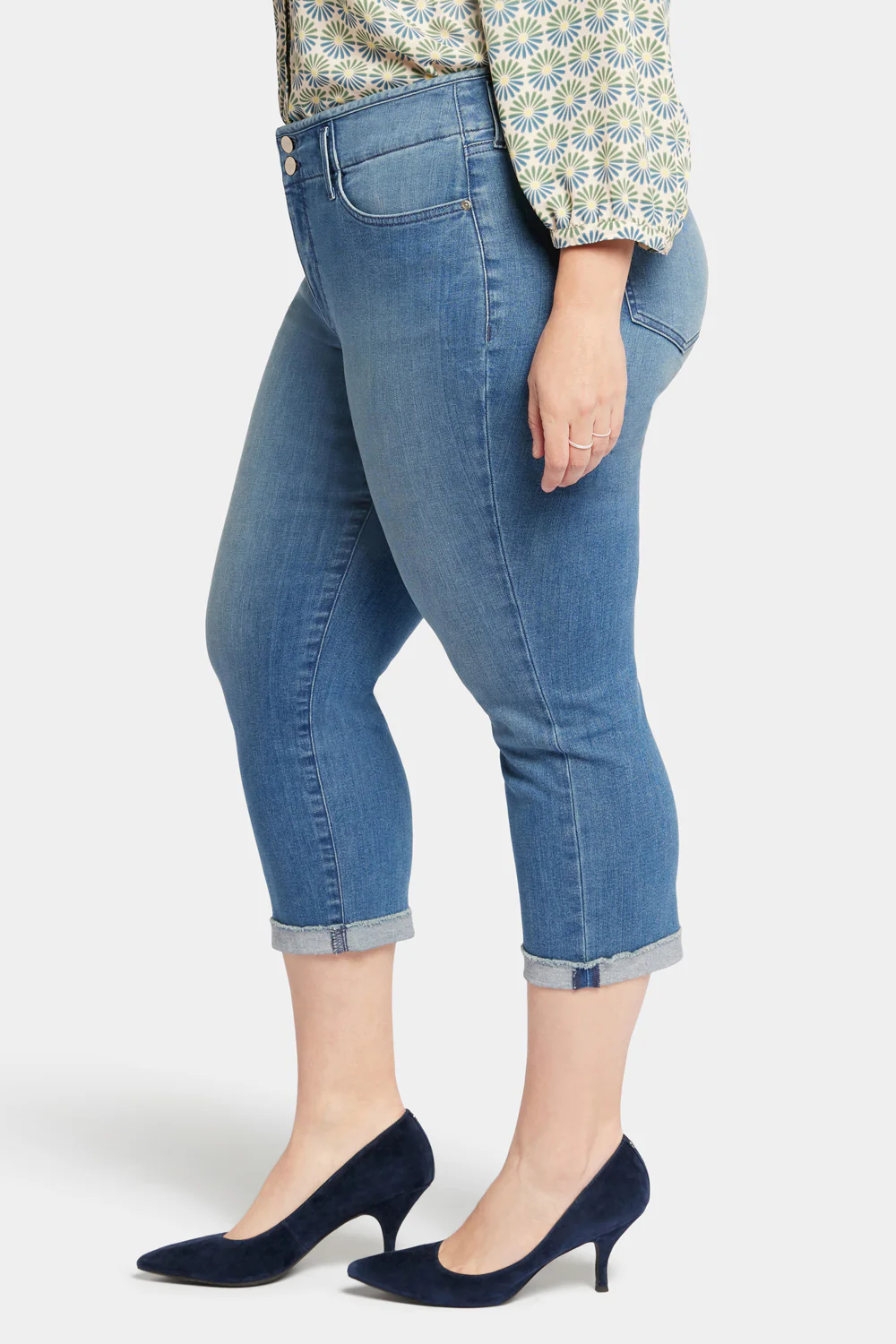 Chloe Capri Jeans In Plus Size - Stargazer - Image 3