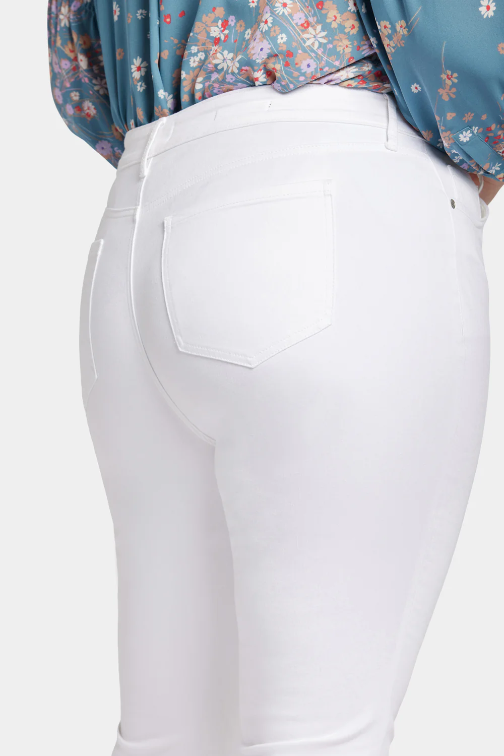 Marilyn Straight Ankle Jeans In Plus Size - Optic White - Image 6