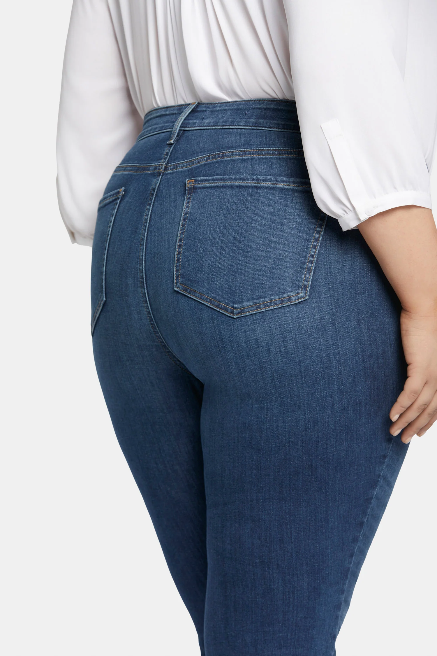 Marilyn Straight Jeans In Plus Size - Cooper - Image 6