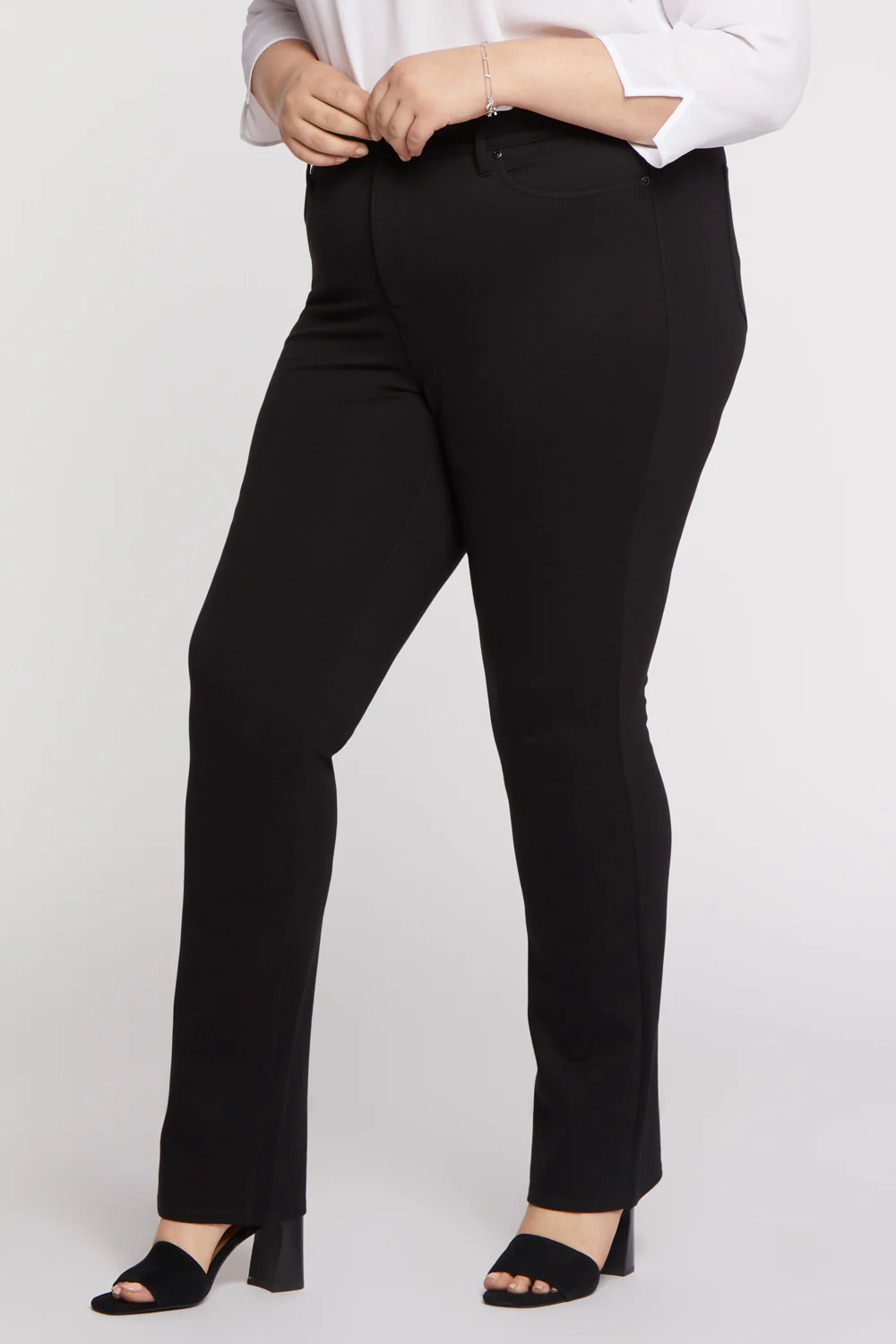 Marilyn Straight Pants In Plus Size - Black - Image 3