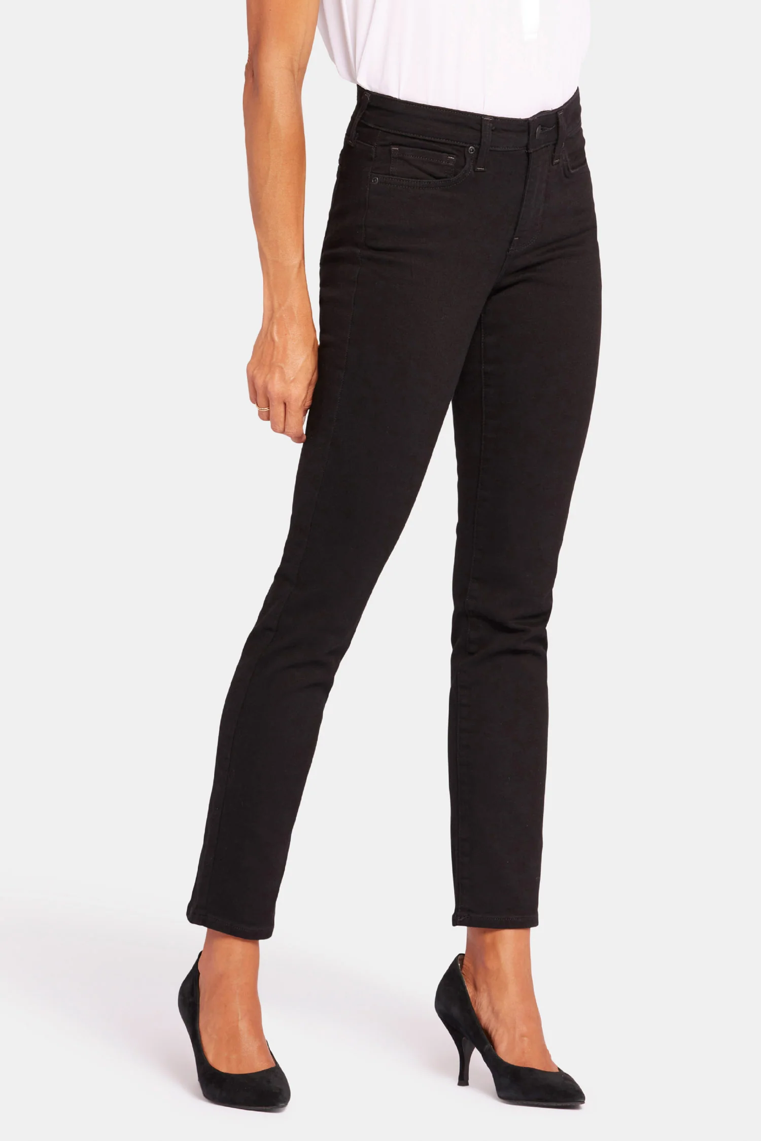 Sheri Slim Jeans In Petite - Black - Image 3