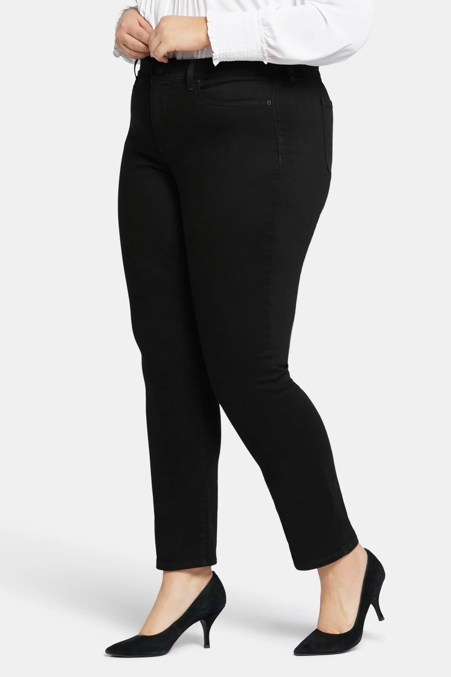 Sheri Slim Jeans In Plus Size - Black - Image 3