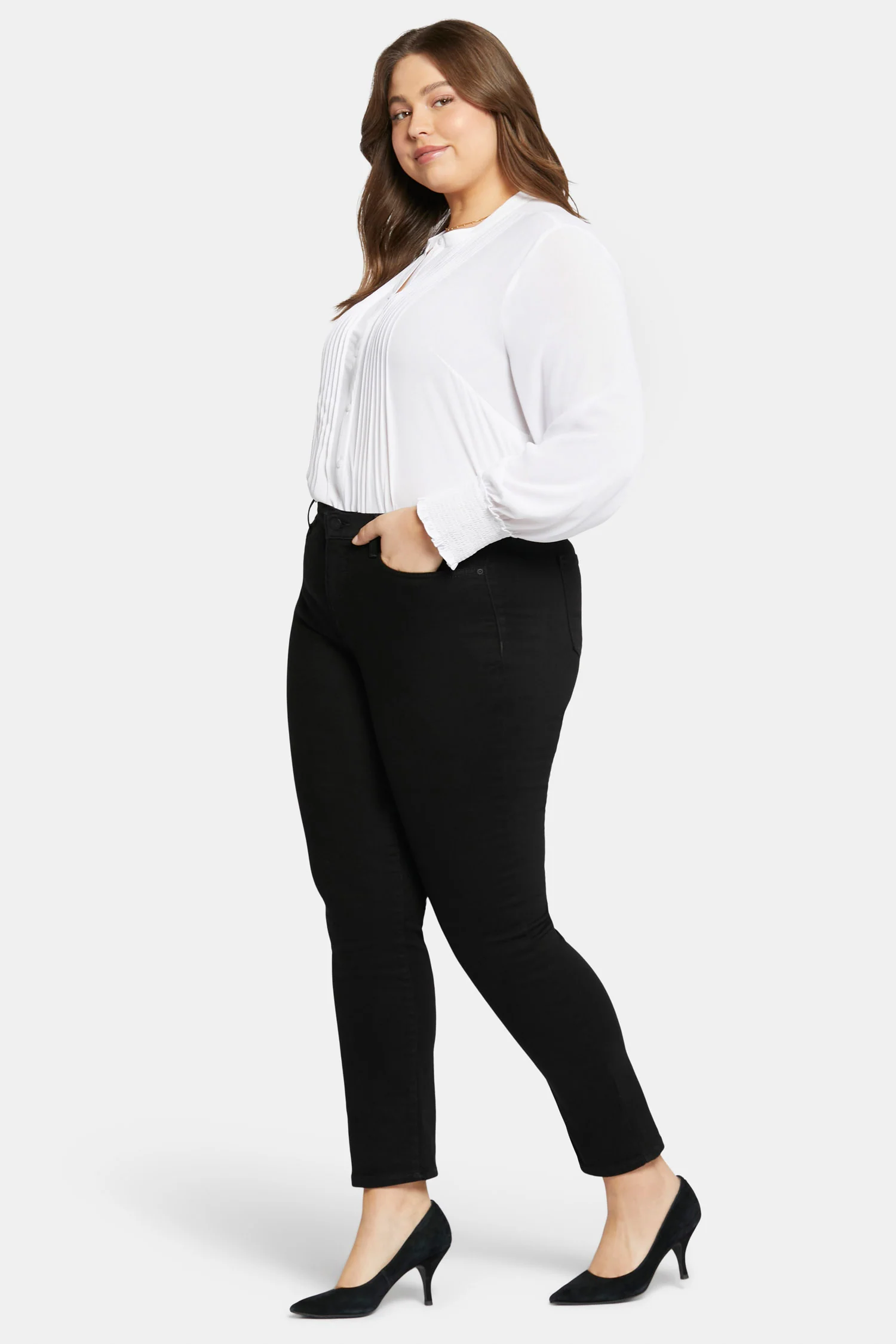 Sheri Slim Jeans In Plus Size - Black - Image 5