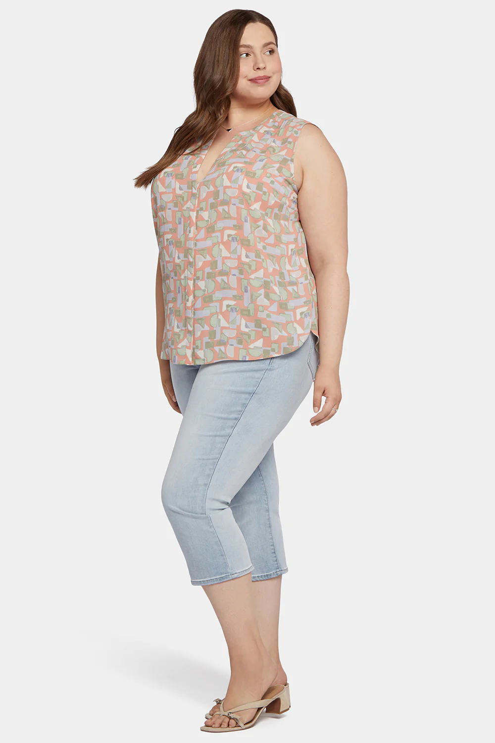 Sleeveless Pintuck Blouse In Plus Size - Cielo Vista - Image 3