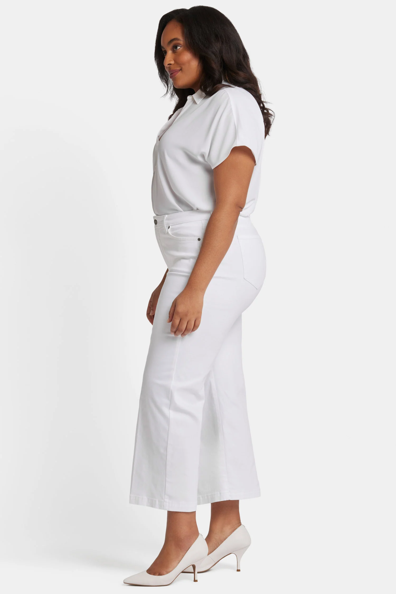 Teresa Wide Leg Ankle Jeans in Plus Size - Optic White - Image 5