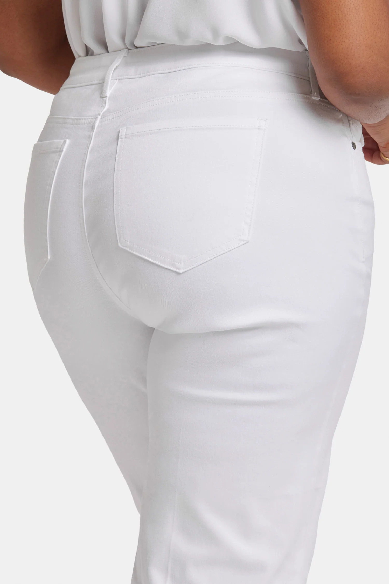 Teresa Wide Leg Ankle Jeans in Plus Size - Optic White - Image 6
