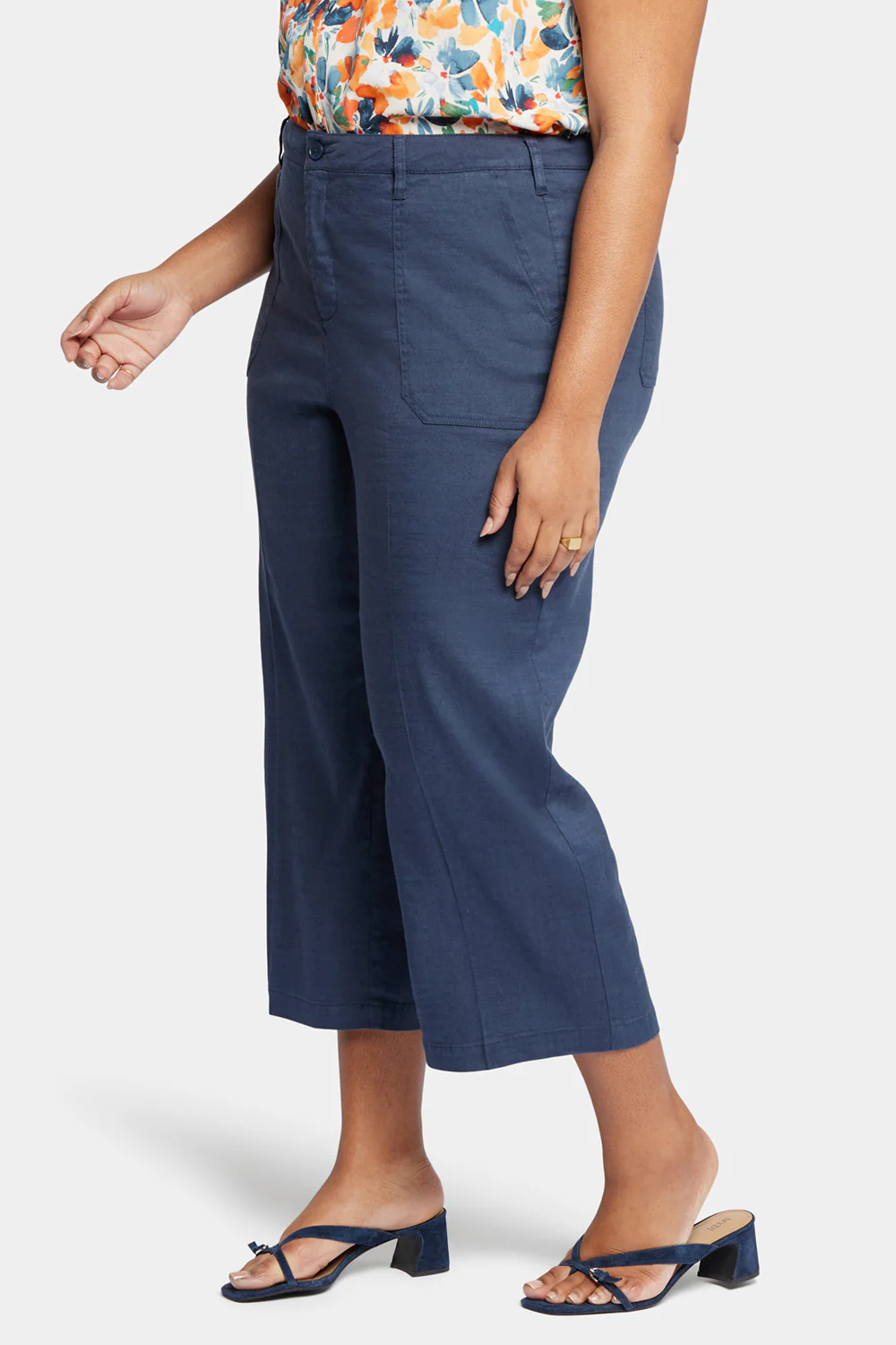 Wide Leg Cargo Capri Pants In Plus Size - Oxford Navy - Image 3