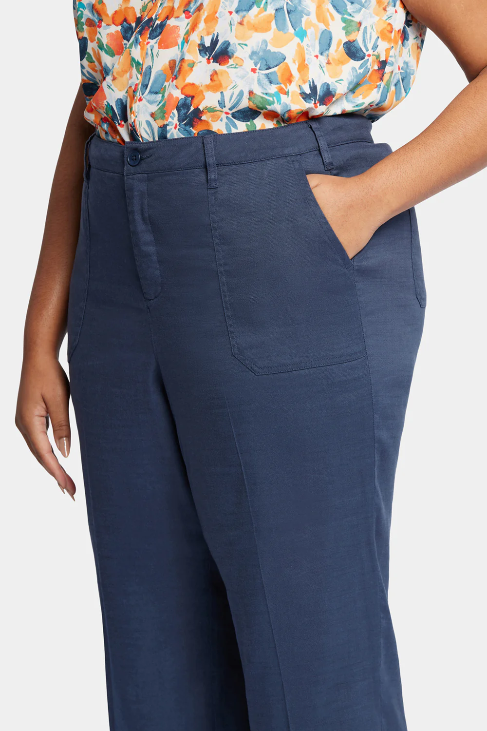 Wide Leg Cargo Capri Pants In Plus Size - Oxford Navy - Image 6